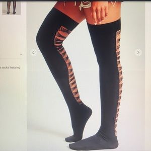 F21 over the knee socks. Only tried on once 😍😍